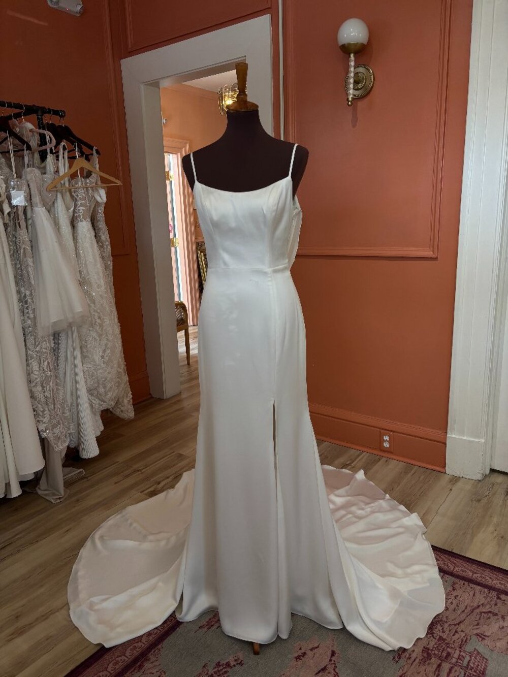 Elliot by Justin Alexander — designer wedding dress, size US 8